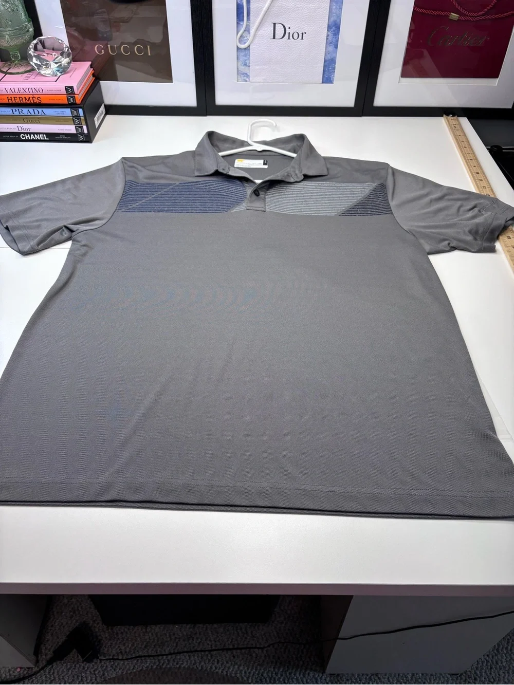 Men's Gray Short-Sleeve Performance Golf Polo with Subtle Chest Panels Size L